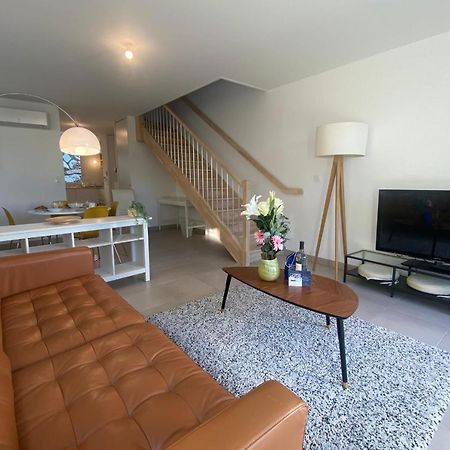 Appartamento Roche Blanche - Terrasse Et Parking Nîmes Esterno foto