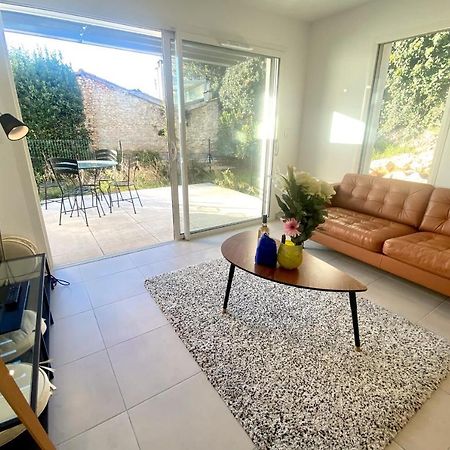 Appartamento Roche Blanche - Terrasse Et Parking Nîmes Esterno foto