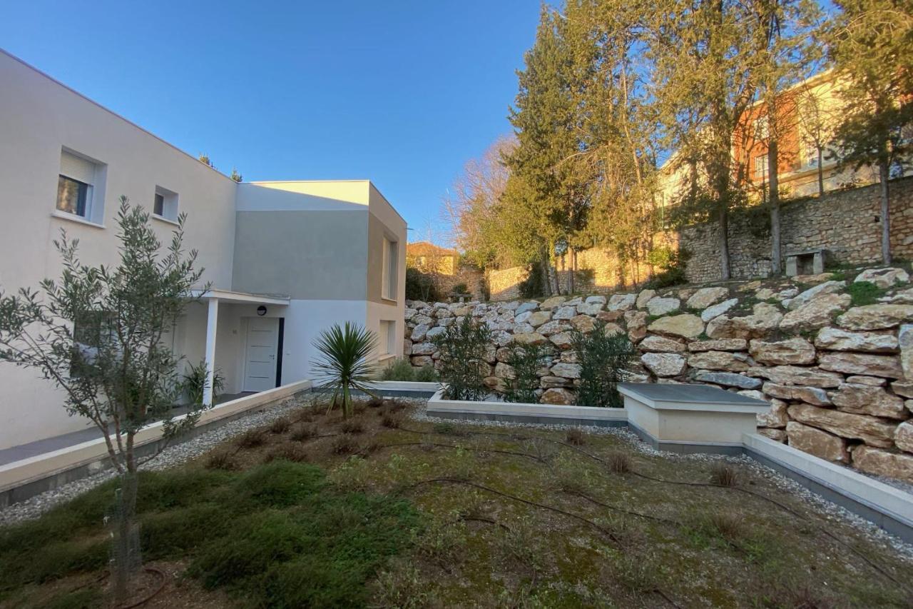 Appartamento Roche Blanche - Terrasse Et Parking Nîmes Esterno foto